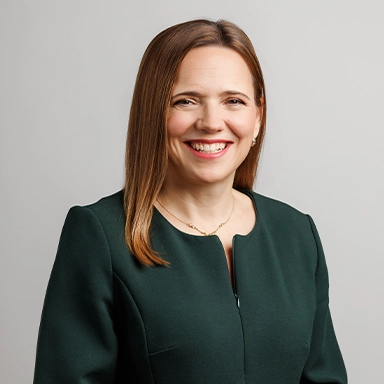 portrait of Sarah Reisinger